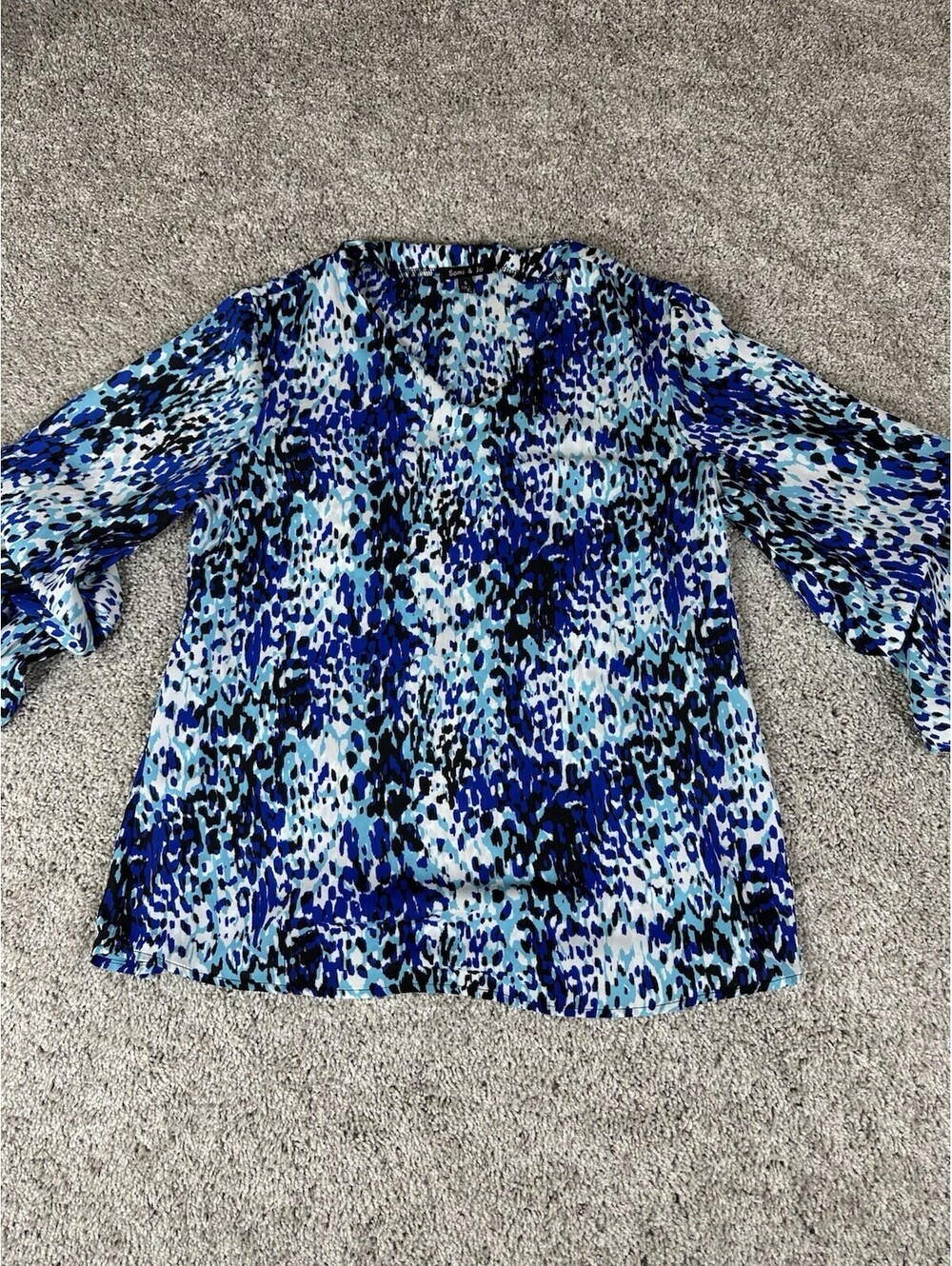 Sami & Jo Top Size Small Sheer Multicolored Animal Print Flutter Sleeve
